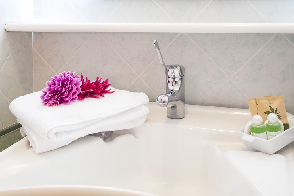 Costa Catterina B&B Castagnito Экстерьер фото