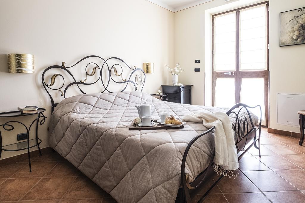 Costa Catterina B&B Castagnito Экстерьер фото