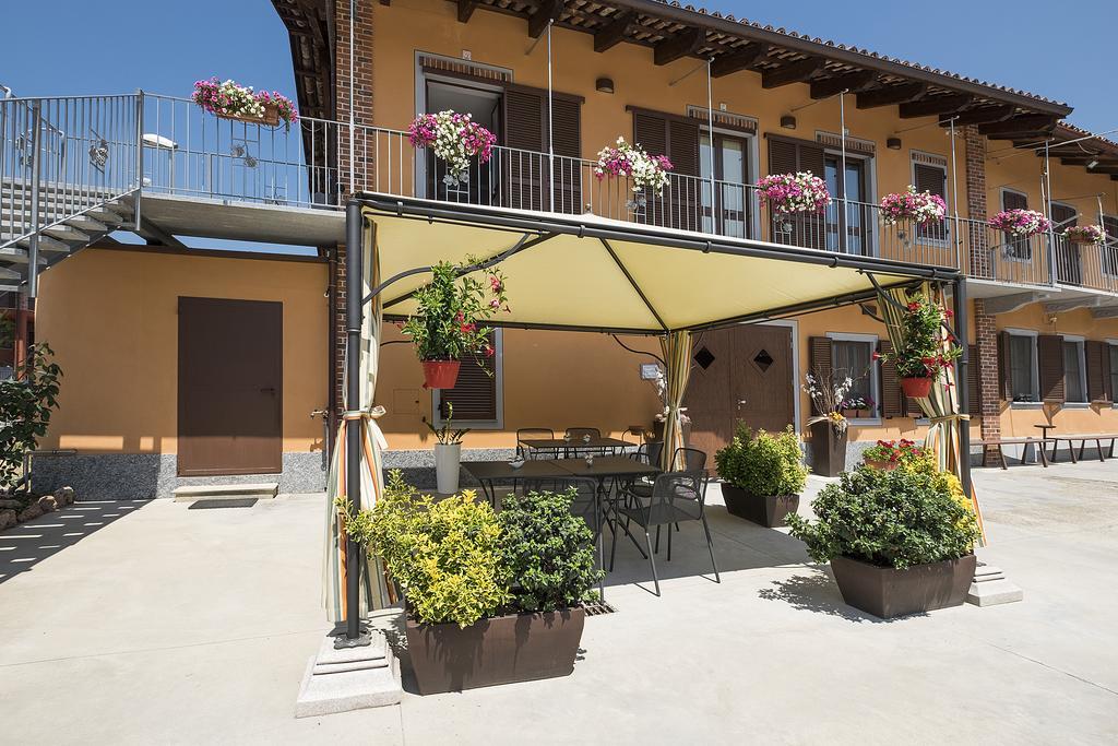 Costa Catterina B&B Castagnito Экстерьер фото